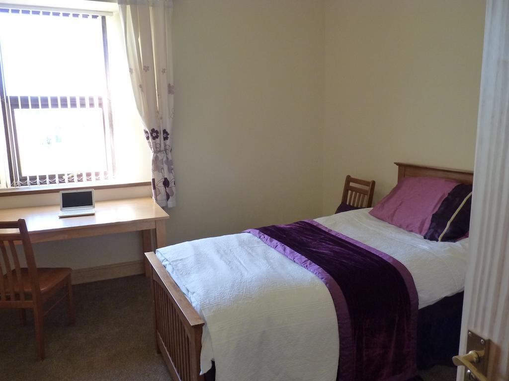 Old Police House Bed & Breakfast Хавърфордуест Стая снимка